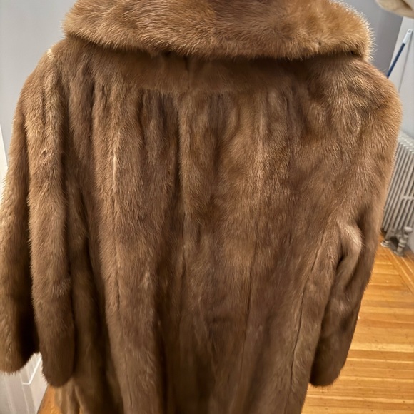 1970s era Mink Fur Coat - Picture 5 of 12